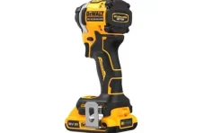 Aparafusadora de Impacto Brushless XR 18V Li-Ion 2Ah 1/4