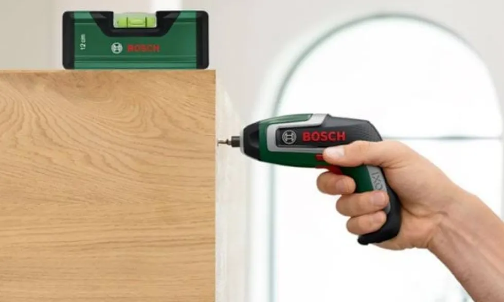 Aparafusadora IXO Kit Nivel Bosch 06039E0008