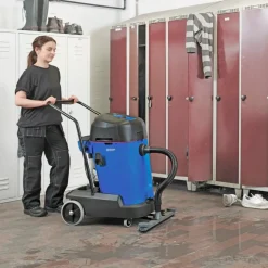 Aspirador de Líquidos e Poeiras Nilfisk MAXXI II 55-2WD
