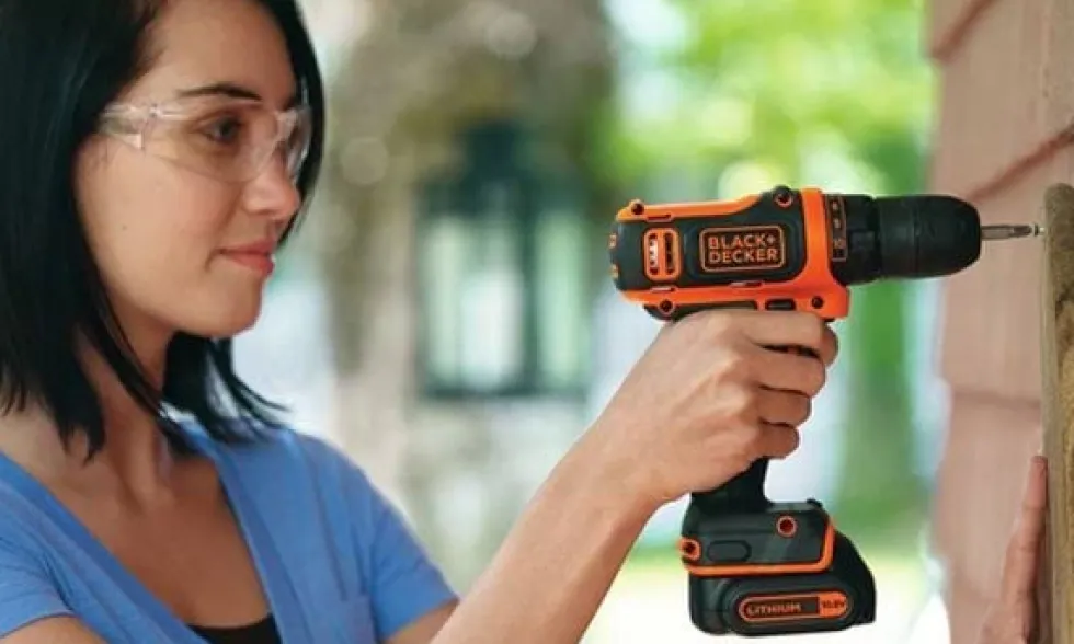 Berbequim Aparafusador 10.8V 1.5Ah Black & Decker BDCDD12KB-QW