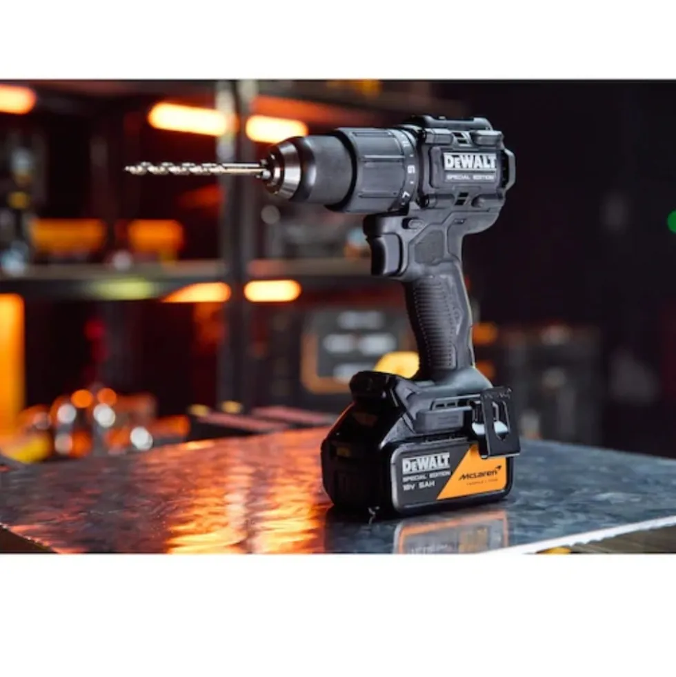 Berbequim Percussão McLaren XR 18VDeWalt DCD86MP2TQW