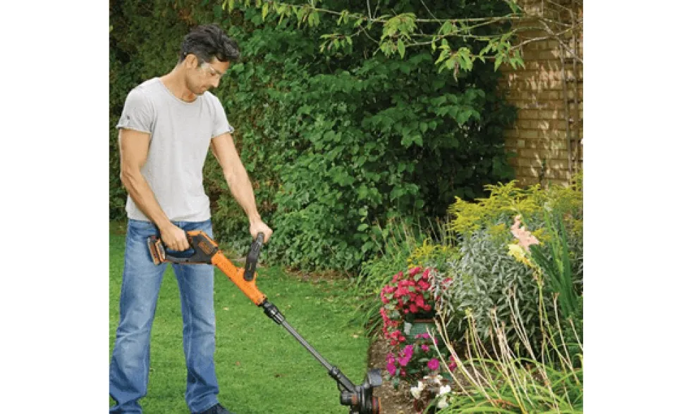 Black & Decker Aparador AFS 18V 28cm STC1820PC
