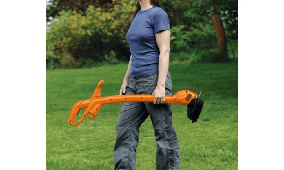 Black & Decker Aparador 300W 25cm GL310