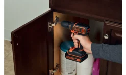 Black&Decker BDCDC18-QW Berbequim Aparafusador de bateria 18V Bateria 1.5Ah e Carregador 200mA