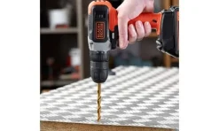 Black & Decker Berbequim Aparafusador 18V 2.5Ah BCD001E2K-QW