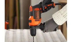 Black & Decker Berbequim com Percussão 710W BEH710-QS