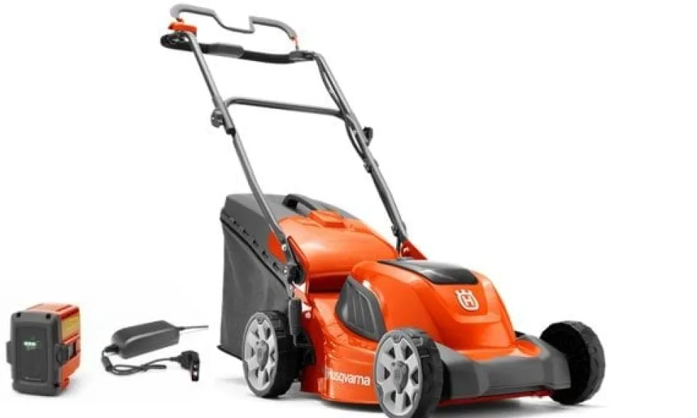 Corta Relvas 36V 4.0Ah 41cm Husqvarna LC141Li Kit
