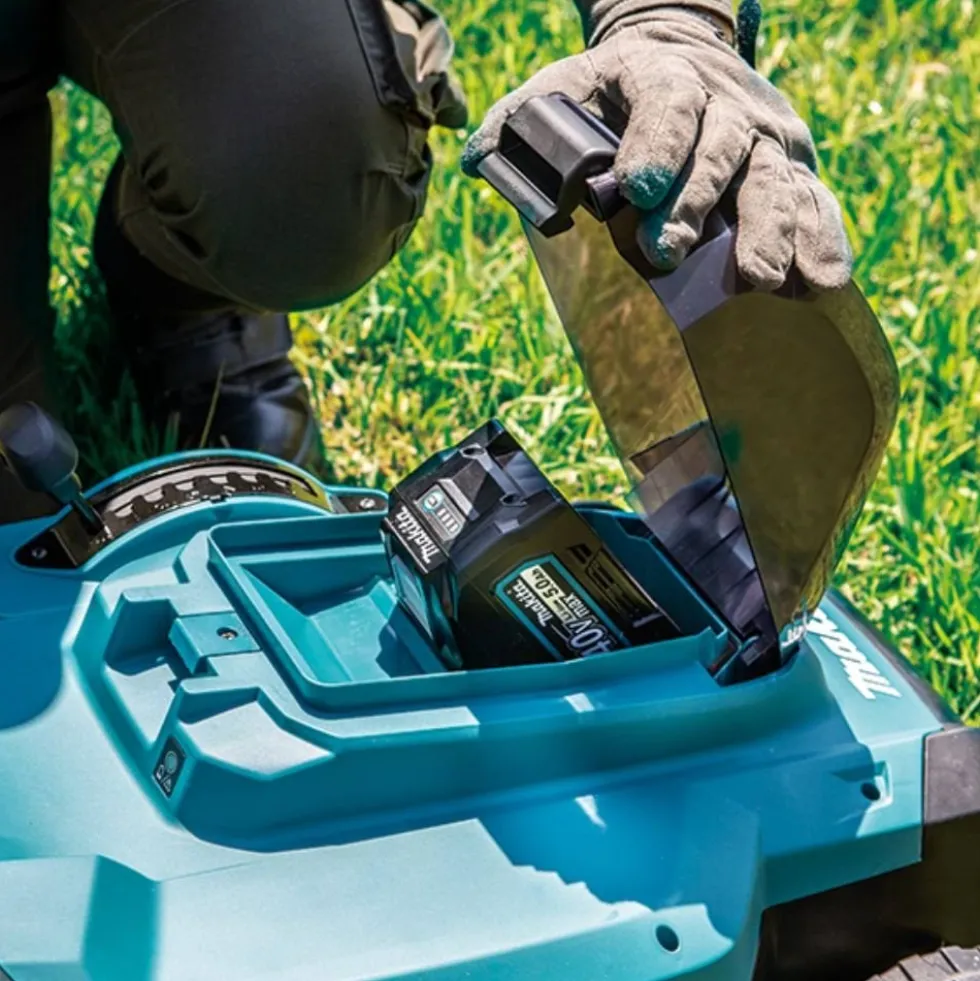 Corta-relvas 40Vmax 43cm 50L Makita LM004GZ