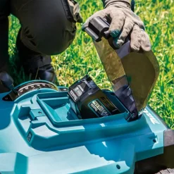Corta-Relvas XGT 40V 50L Makita LM004GM103