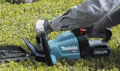 Cortasebes a Bateria 600mm 40V Makita UH004GZ