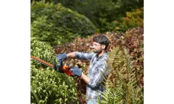 Corta-Sebes 550W 60CM + Folha de Serra Black&Decker BEHTS451-QS