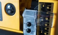 Desengrossadeira Portátil 1800W DeWalt DW733
