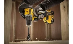 Dewalt Berbequim Aparafusador 13mm 74Nm XR 18V 5Ah DCD794P2T-QW