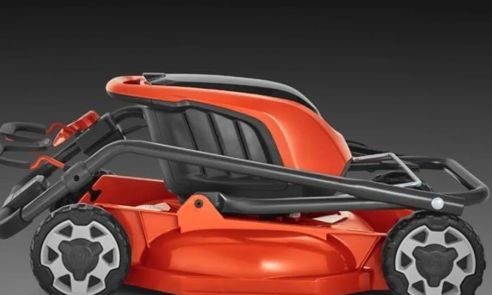 Husqvarna Corta Relvas a Bateria 36V 46cm LB146i