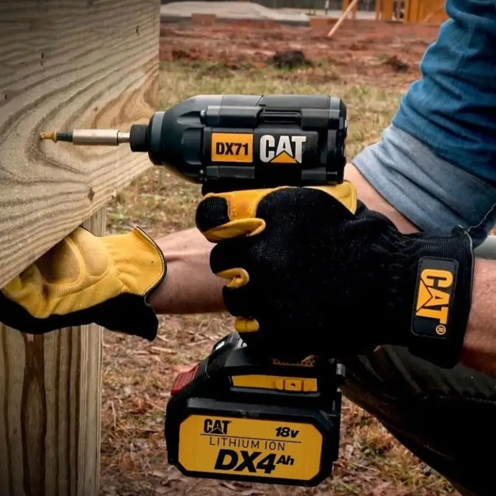 KIT Berbequim DX12 + Aparafusadora de Impacto DX71 18V 4.0Ah CAT DX12K.2