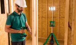 Lanterna Led com Tripé 4.000 lm 18 V Hikoki UB18DGW4Z