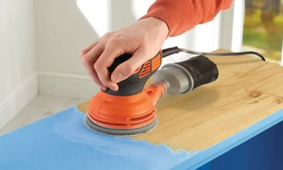 Lixadora Rotorbital 125mm 240W Black & Decker KA199-QS