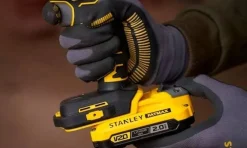 Mini serra de Sabre Brushless 18V FATMAX® V20 Stanley SFMCS305B-XJ