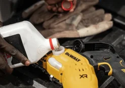 Motosserra de podar 20cm XR 18V 5Ah DeWalt DCMPS520P1-QW