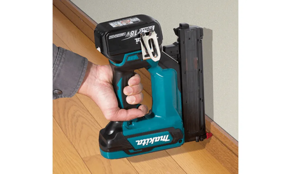 Pregadora 18GA 18V LXT Makita DFN350Z