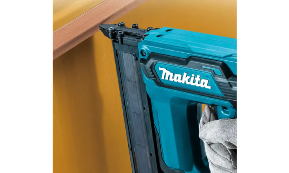 Pregadora 18GA 18V LXT Makita DFN350Z