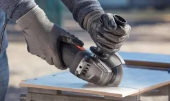 Rebarbadora 900W 115mm Black & Decker BEG210-QS