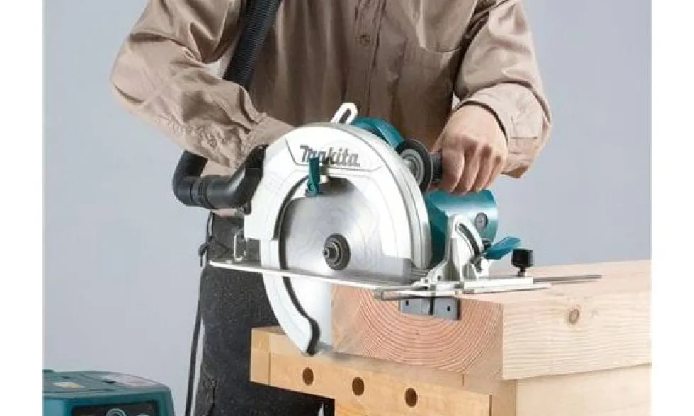 Serra Circular 270mm 2kW Makita HS0600