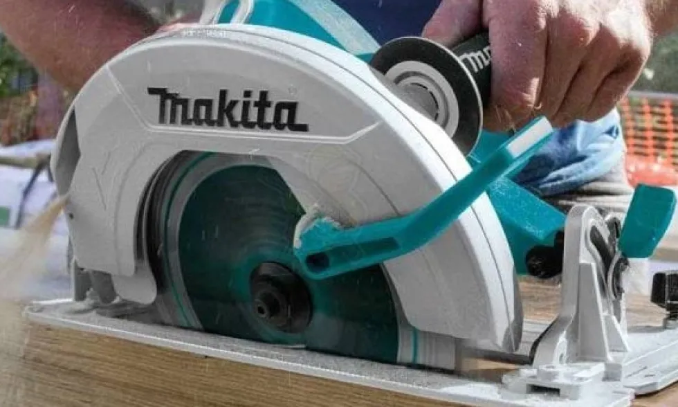 Serra Circular 270mm 2kW Makita HS0600