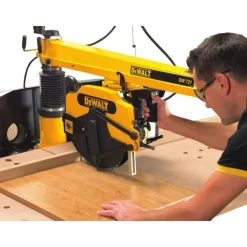 Serra de Braço Radial 2.000W Monofásica DeWalt DW721KN