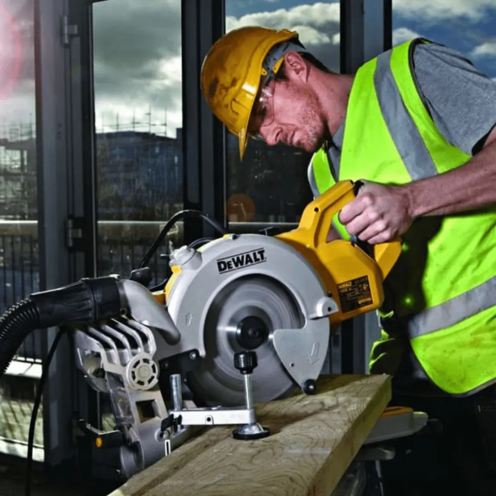 Serra de Esquadria 1400W Ø216mm Dewalt DWS774-QS