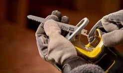Serra de Sabre Brushless 18VFATMAX® V20 Stanley SFMCS310B-XJ