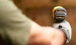 Stanley Chave de impacto sem escova FATMAX V20 18V SFMCF810B-XJ
