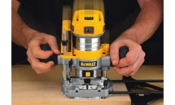 Tupia Multifunções 6 e 8mm DeWalt D26204K-QS